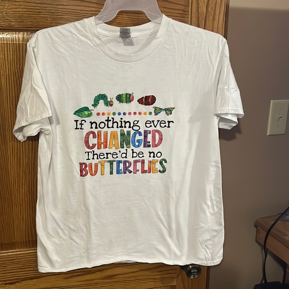 Positive saying t-shirt.